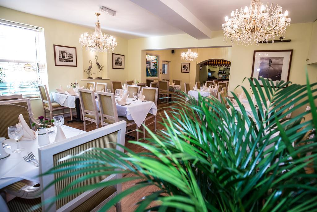 The Peacock Townhouse Hotel Kenilworth - Warwick Eksteriør bilde
